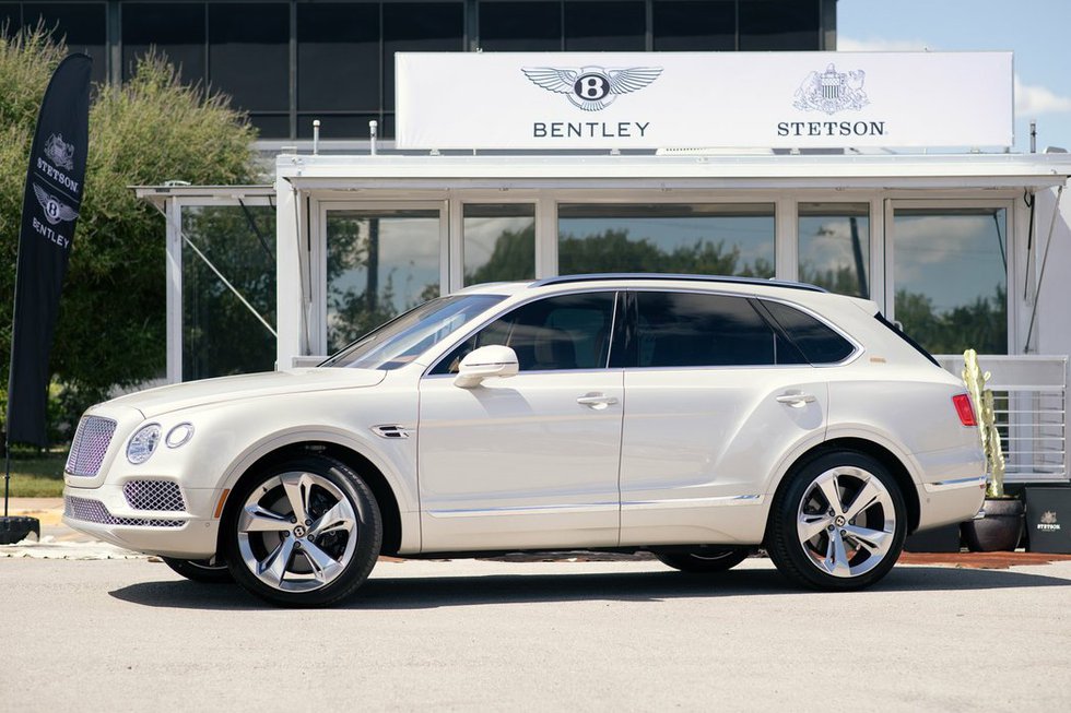 Bentley Bentayga Stetson (1).jpg